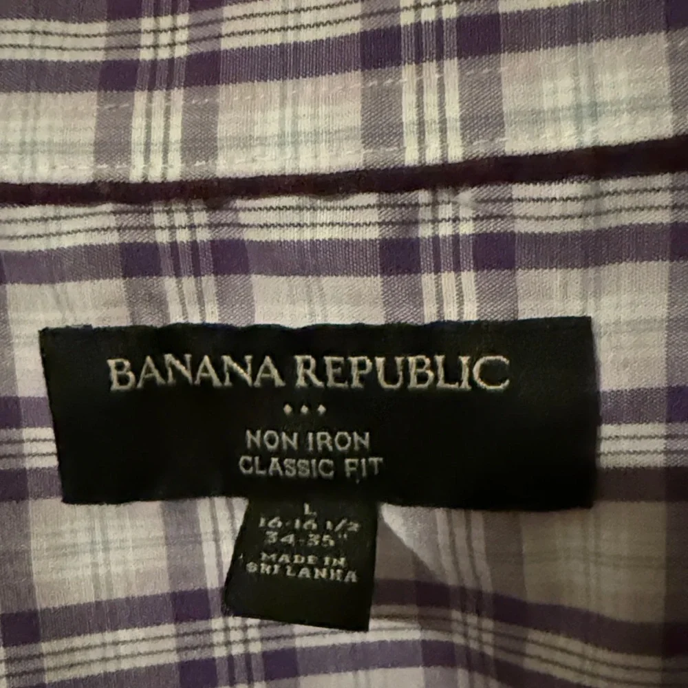 Banana Republic Men's Purple Plaid Button Down Shirt